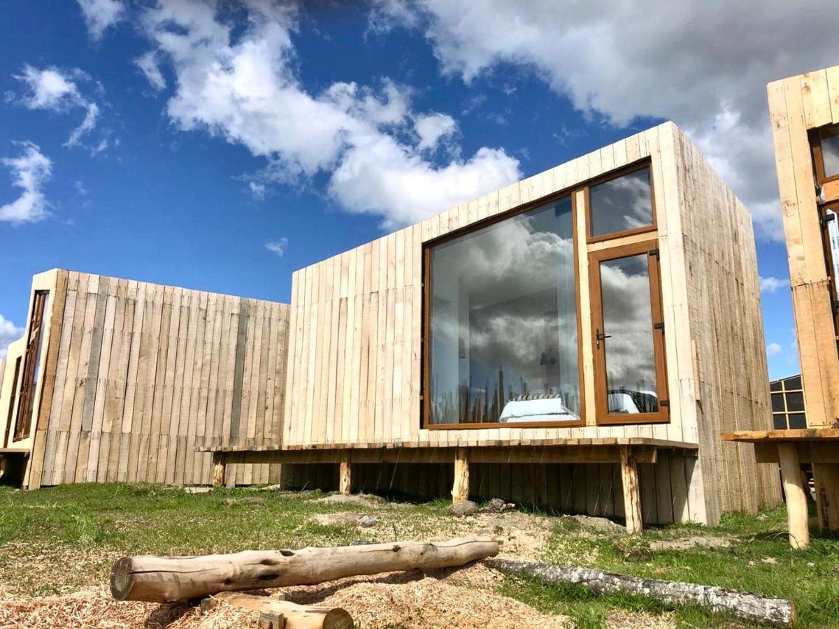 Aka Patagonia Hotel ปวยร์โตนาตาเลส ภายนอก รูปภาพ