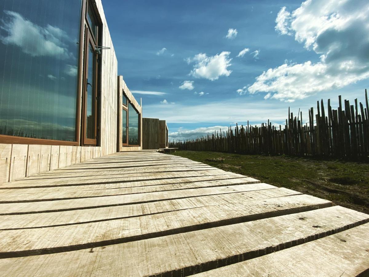 Aka Patagonia Hotel ปวยร์โตนาตาเลส ภายนอก รูปภาพ