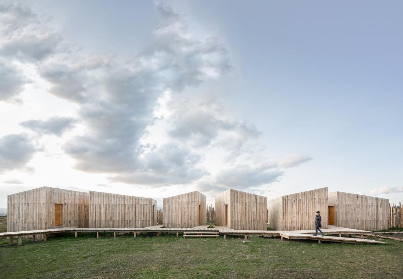 Aka Patagonia Hotel ปวยร์โตนาตาเลส ภายนอก รูปภาพ